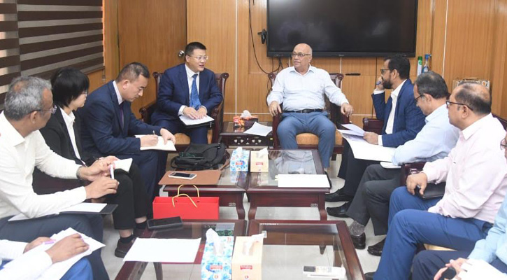 চীনের সহায়তায় ন্যাশনাল ইমার্জেন্সি অপারেশন সেন্টার প্রতিষ্ঠা হবে: উপদেষ্টা